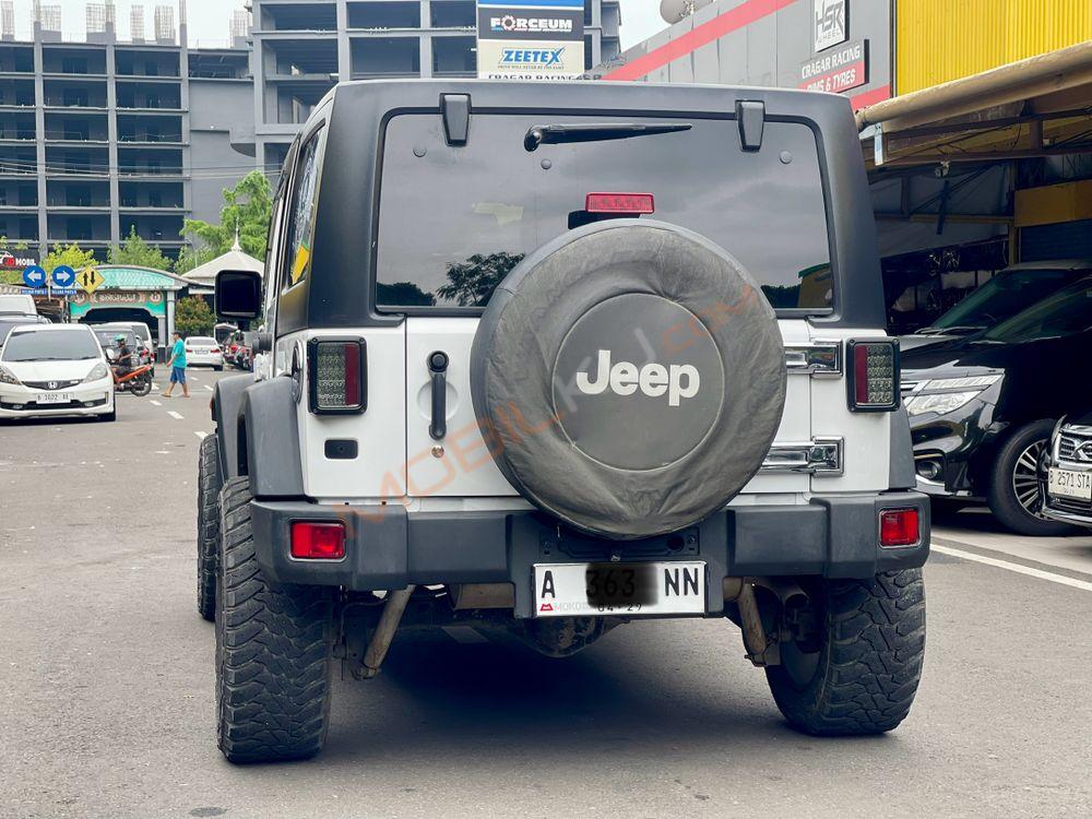 Mobil Jeep Wrangler 2014