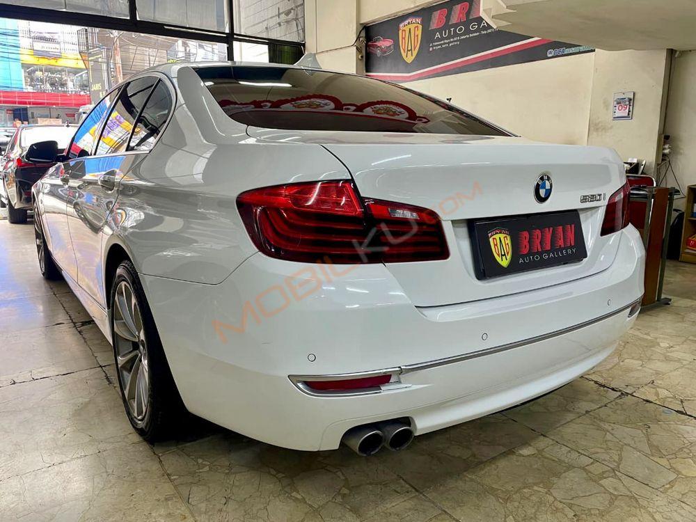 Mobil BMW 5 Series 2014