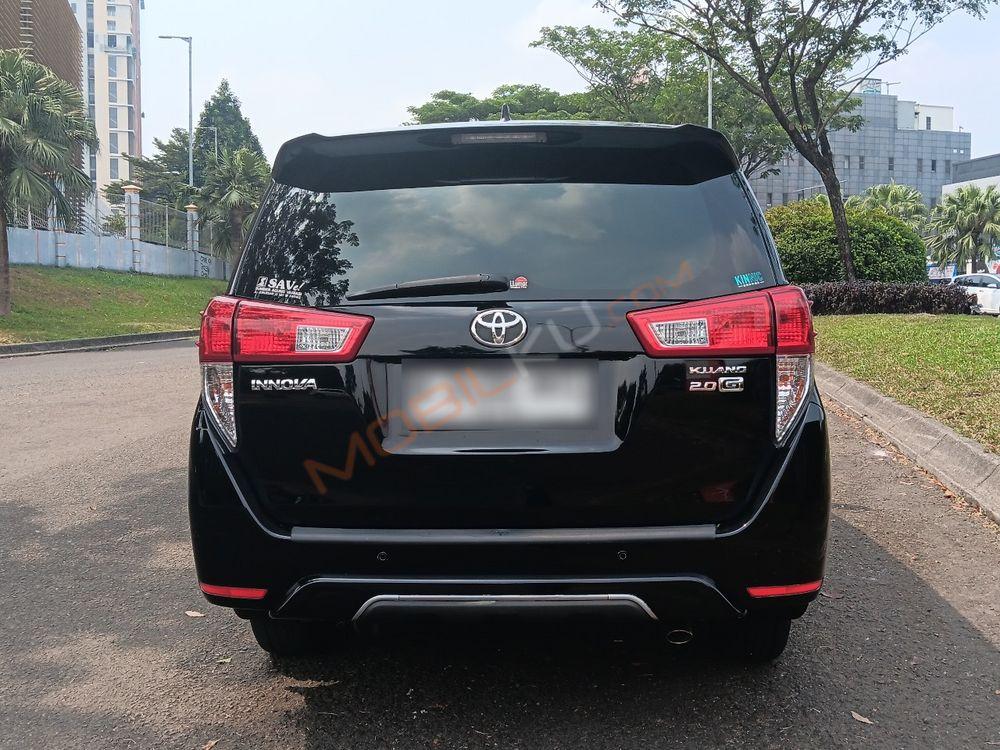 Mobil Toyota Kijang Innova 2017