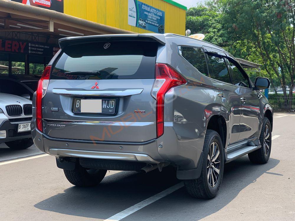 Mobil Mitsubishi Pajero Sport 2016