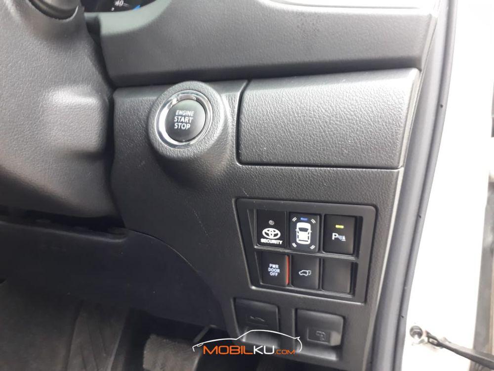 Mobil Toyota Fortuner 2018