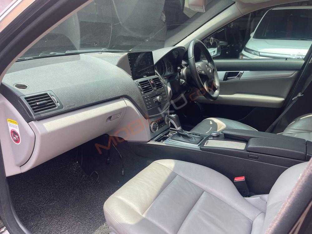 Mobil Mercedes-Benz C-Class 2008