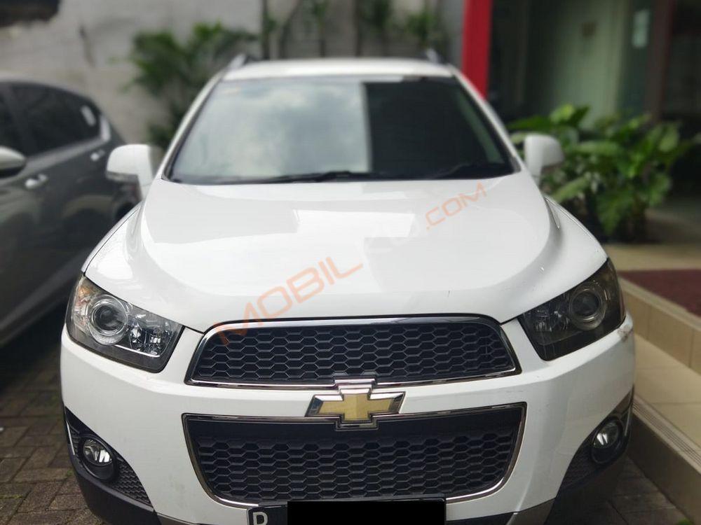 Mobil Chevrolet Captiva 2013