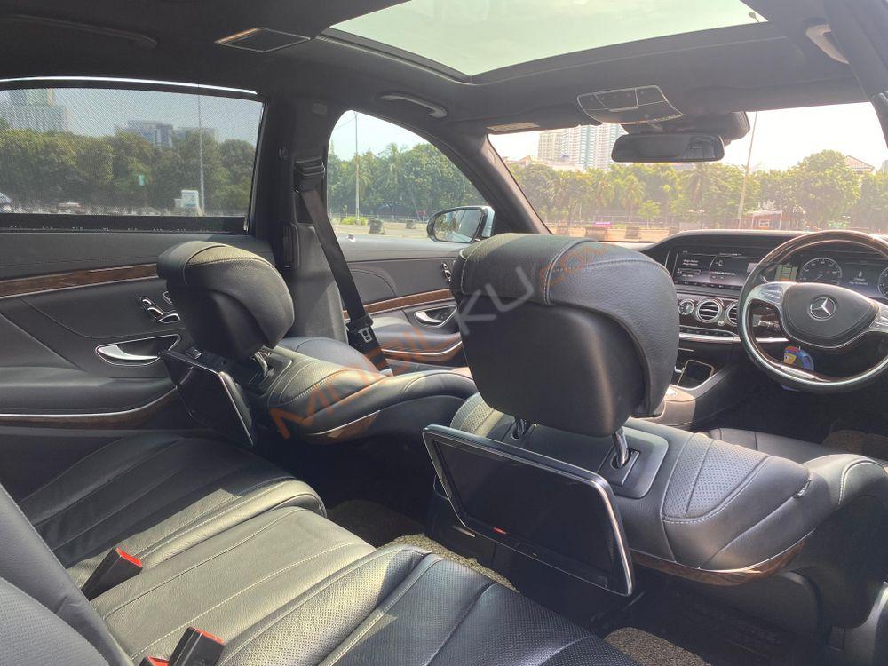 Mobil Mercedes-Benz S-Class 2015