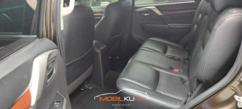 Mobil Mitsubishi Pajero Sport 2016