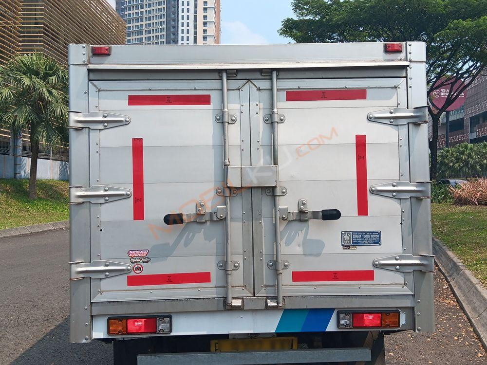 Mobil Mitsubishi L300 2022