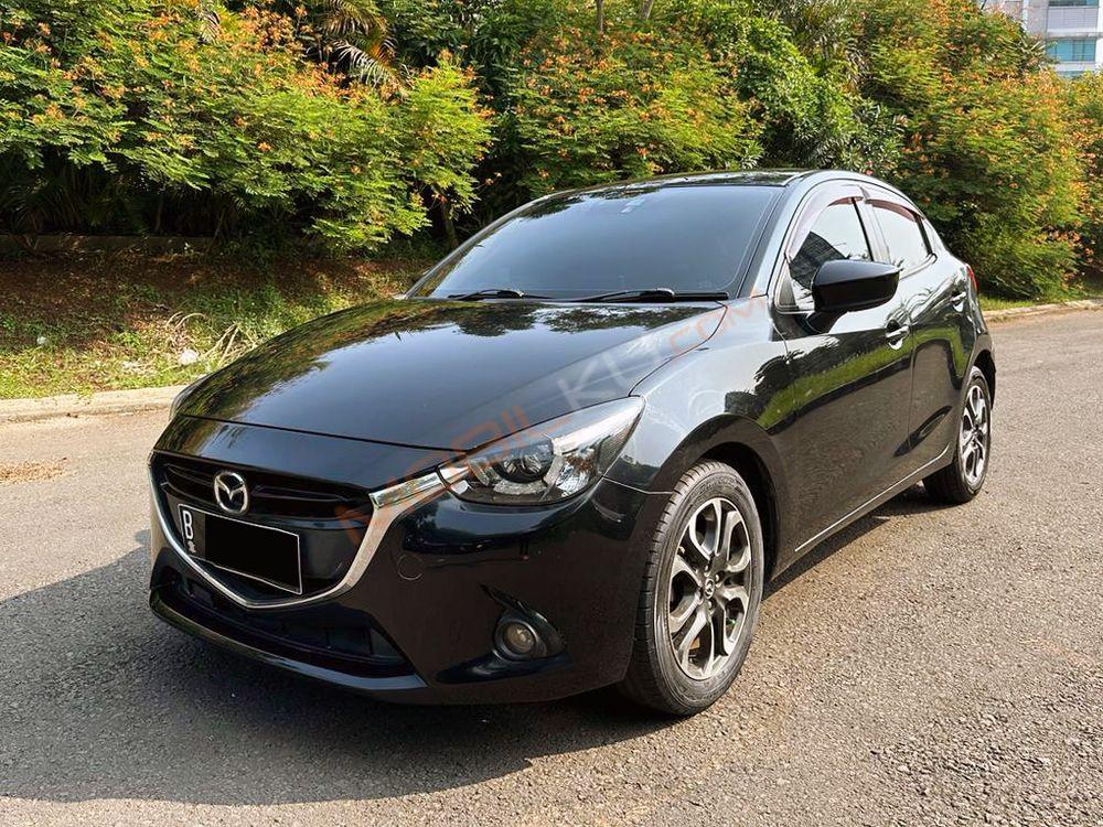 Mobil Mazda 2 Hatchback 2017