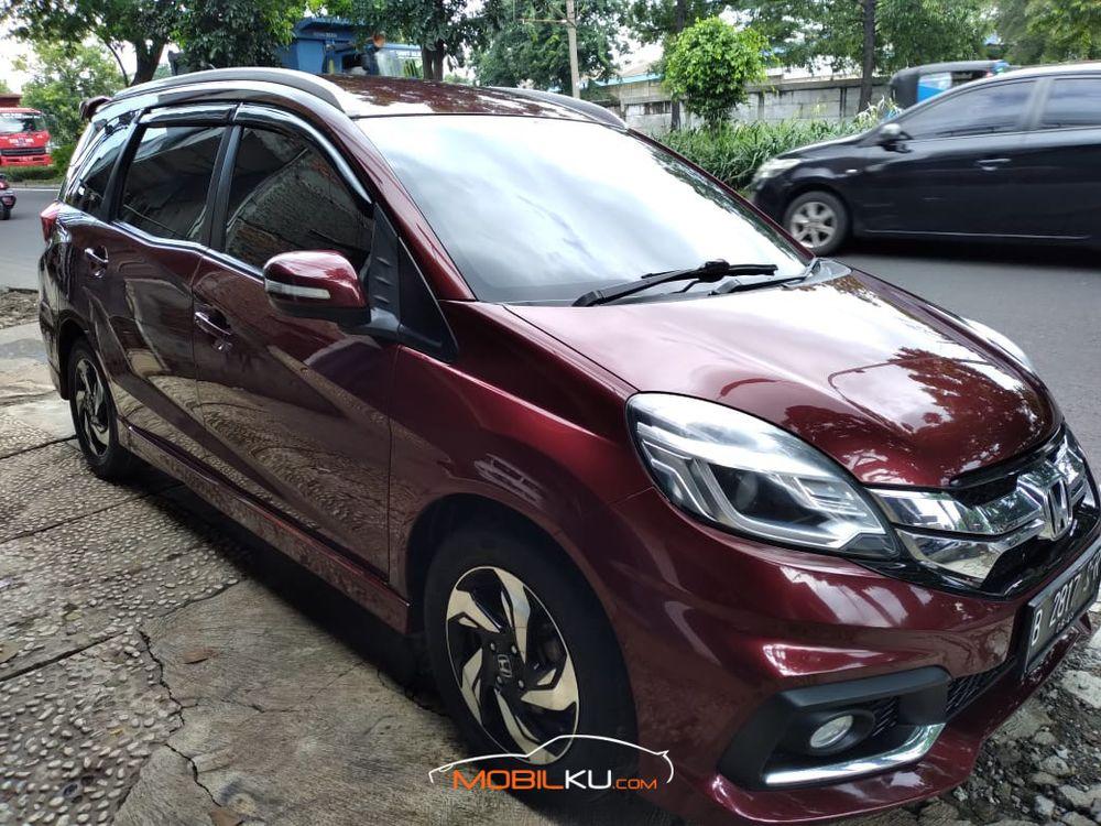 Mobil Honda Mobilio 2015