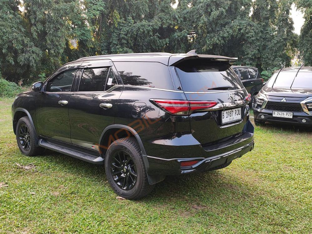 Mobil Toyota Fortuner 2023
