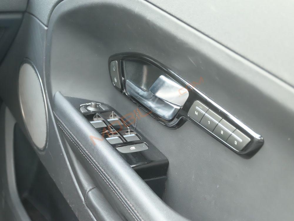 Mobil Range Rover Evoque 2014
