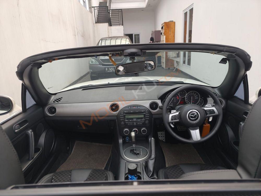 Mobil Mazda MX-5 Miata 2012
