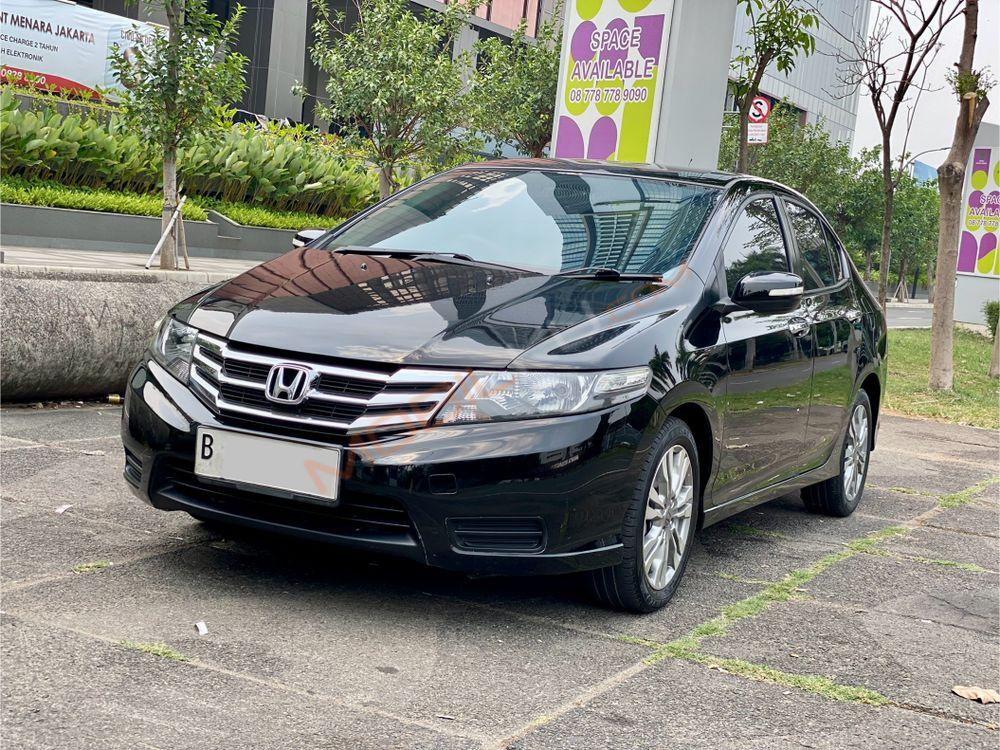 Mobil Honda City Sedan 2012