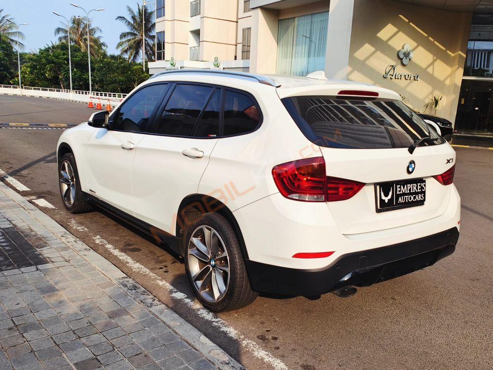 Mobil BMW X1 2015