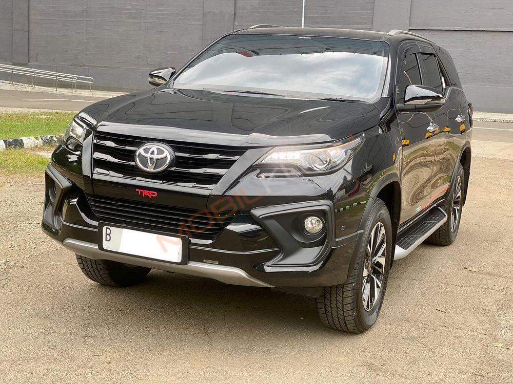 Mobil Toyota Fortuner 2017