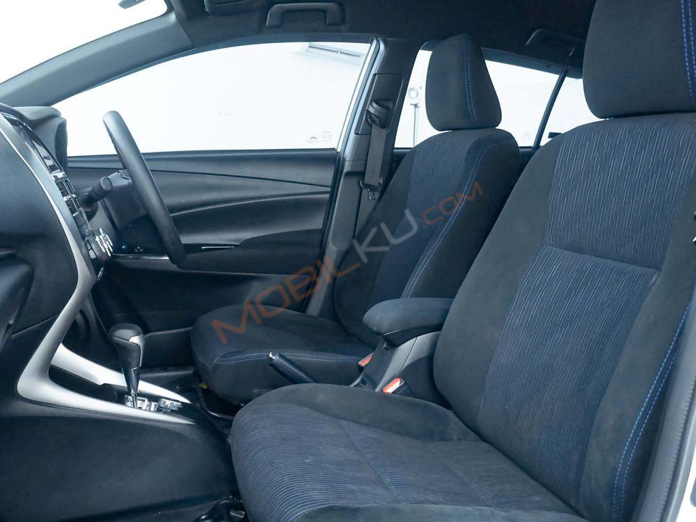 Mobil Toyota Yaris 2020