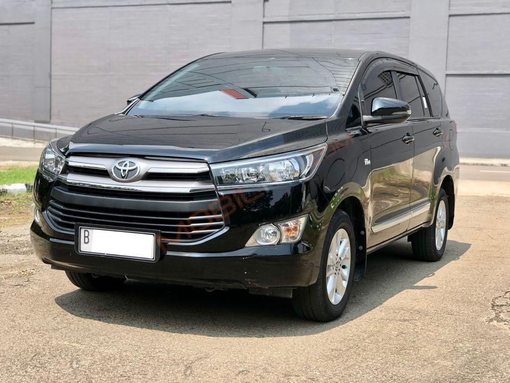 Mobil Toyota Kijang Innova 2020