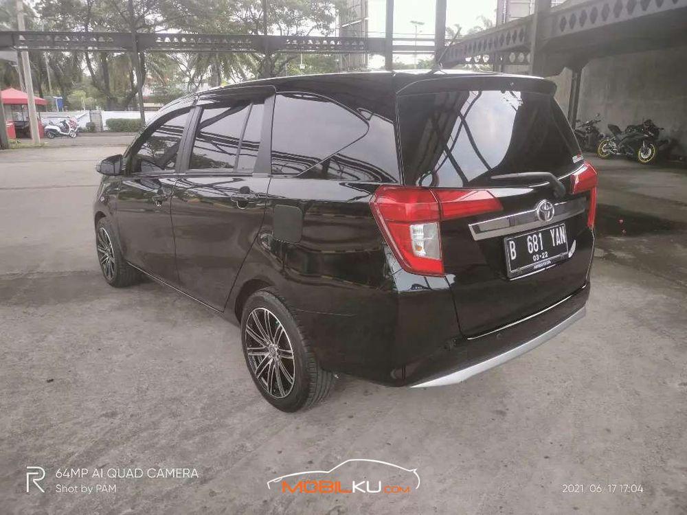 Mobil Toyota Calya 2017