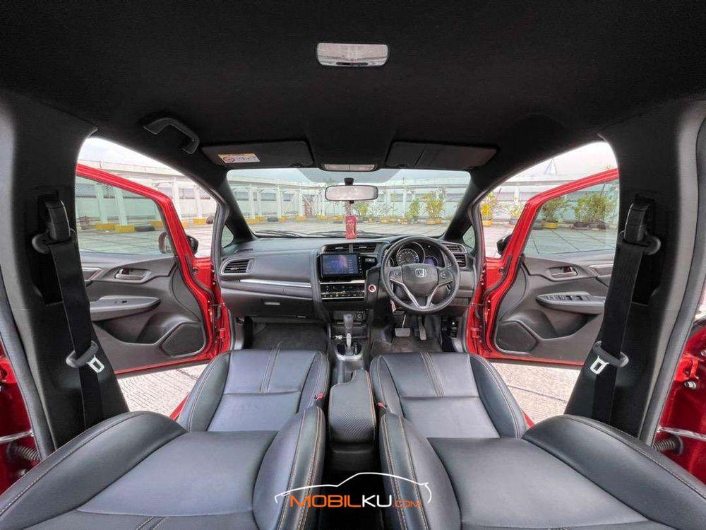 Mobil Honda Jazz 2018