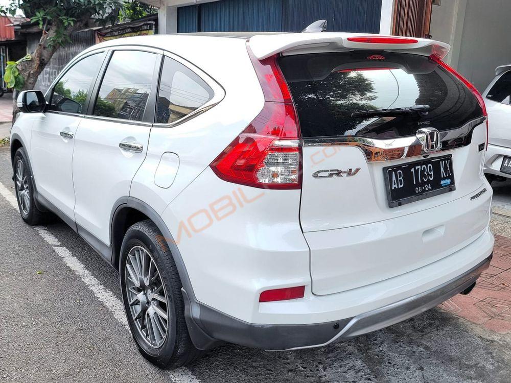 Mobil Honda CR-V 2016