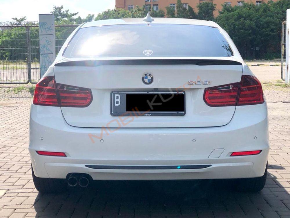 Mobil BMW 3 Series 2014