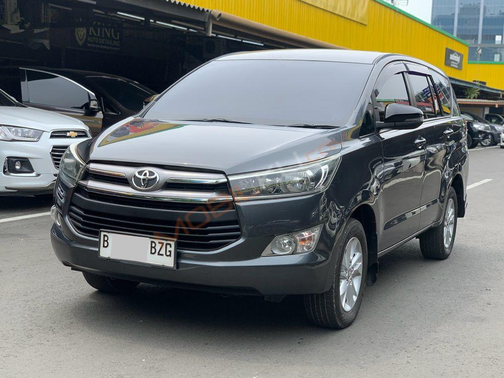 Mobil Toyota Kijang Innova 2017