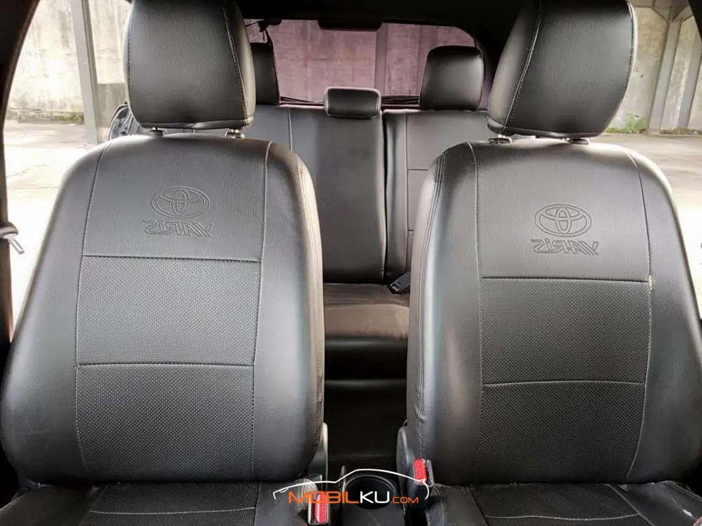 Mobil Toyota Yaris 2017