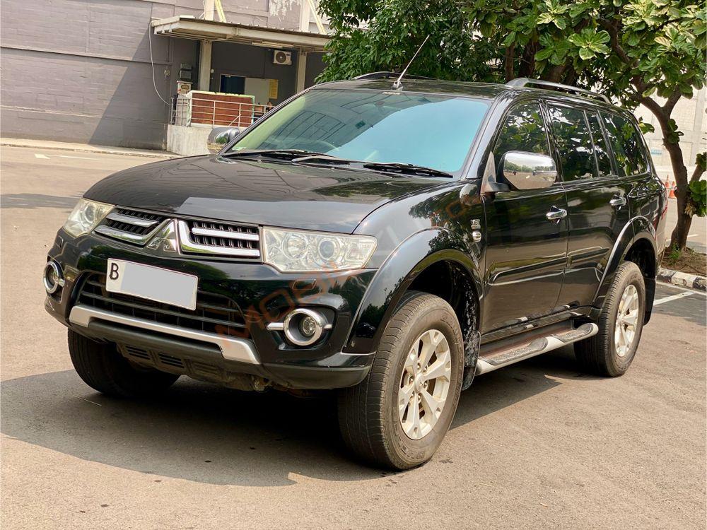 Mobil Mitsubishi Pajero Sport 2013