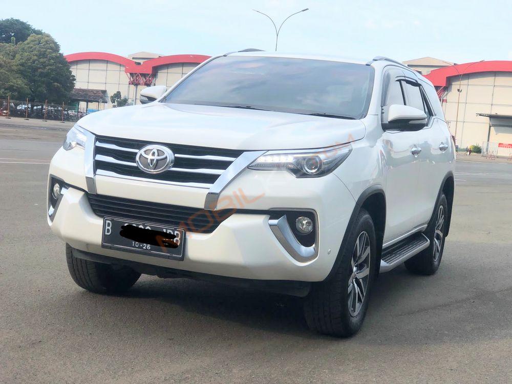 Mobil Toyota Fortuner 2016