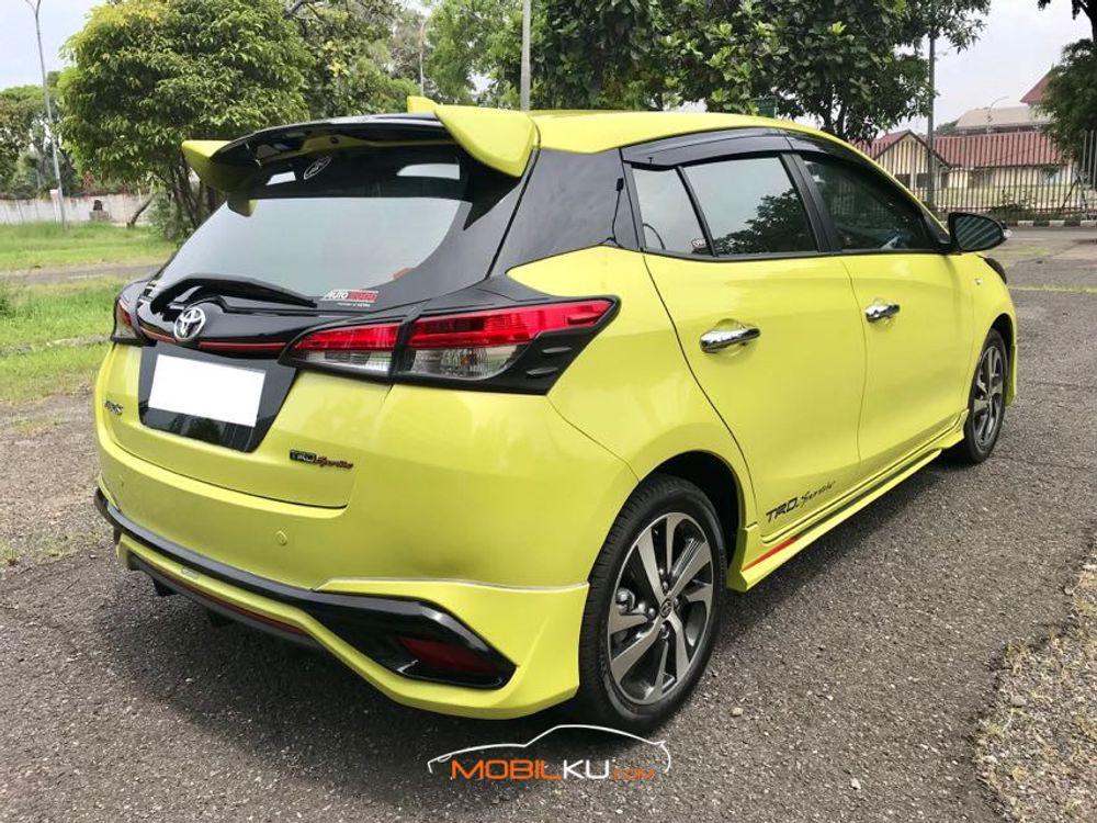 Mobil Toyota Yaris 2019