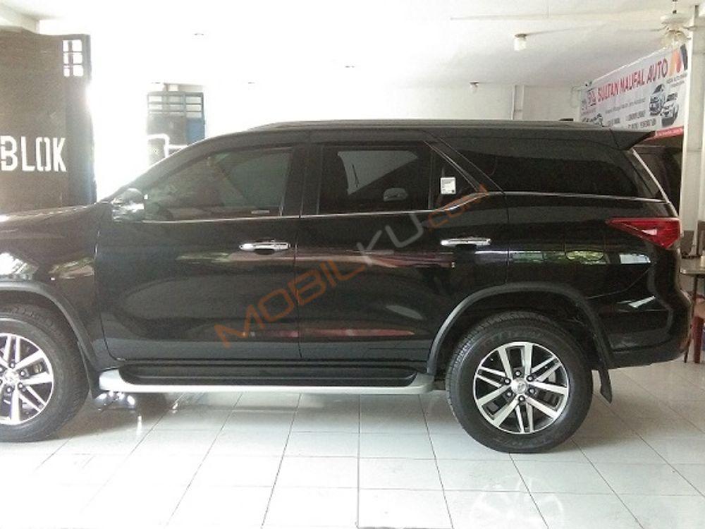 Mobil Toyota Fortuner 2018