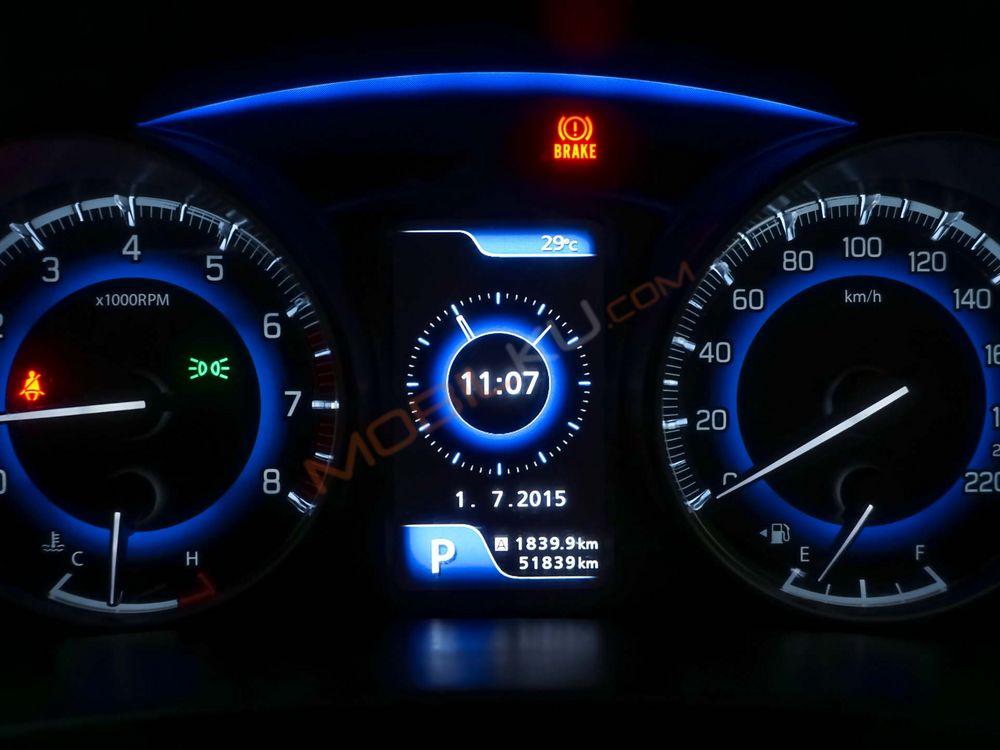 Mobil Suzuki Baleno 2019