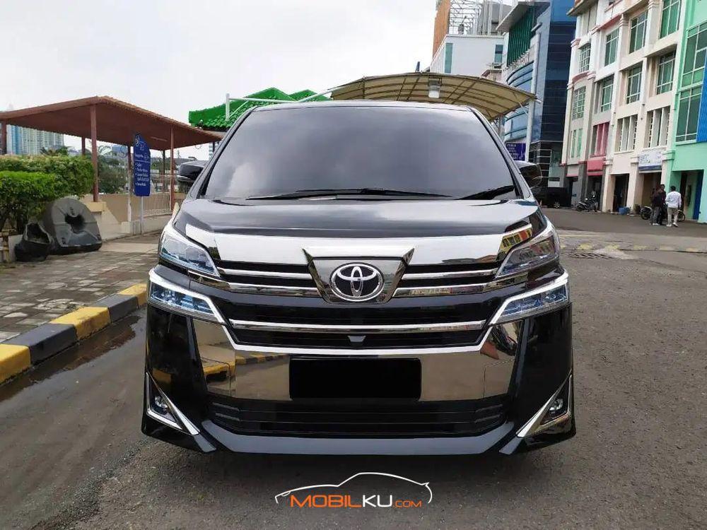 Mobil Toyota Vellfire 2018