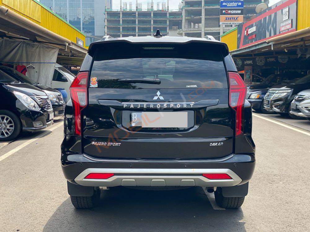 Mobil Mitsubishi Pajero Sport 2022