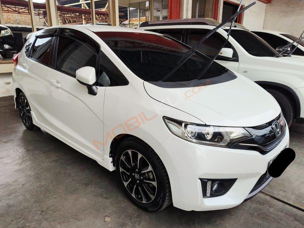 Mobil Honda Jazz 2016