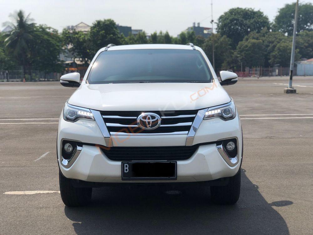 Mobil Toyota Fortuner 2016