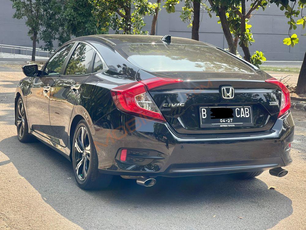 Mobil Honda Civic Sedan 2017