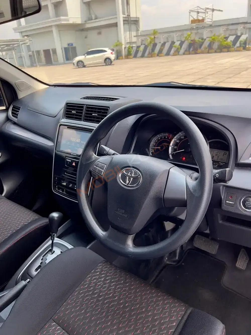 Mobil Toyota Avanza 2019