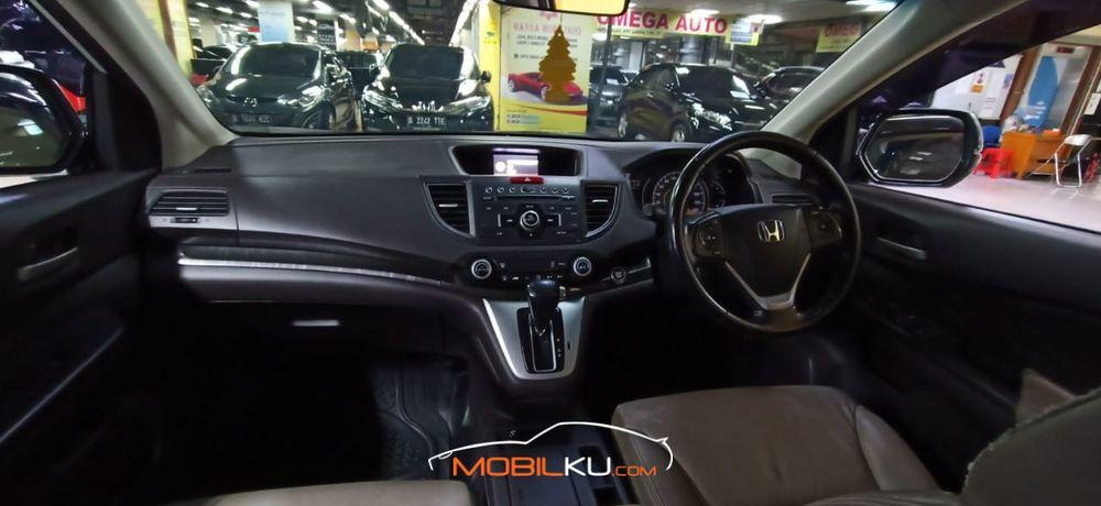 Mobil Honda CR-V 2012