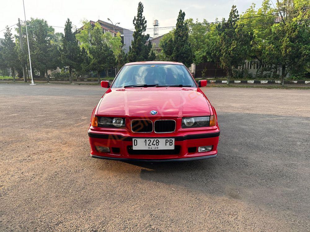 Mobil BMW 3 Series 1995