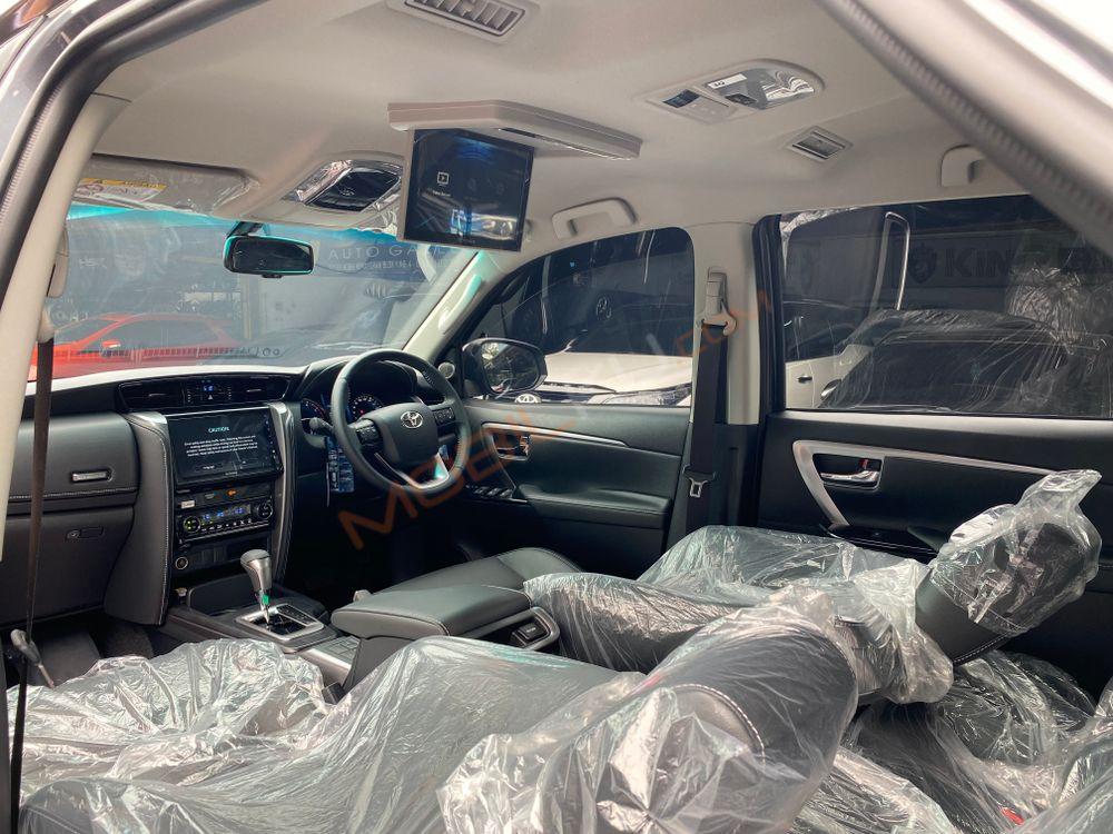 Mobil Toyota Fortuner 2023
