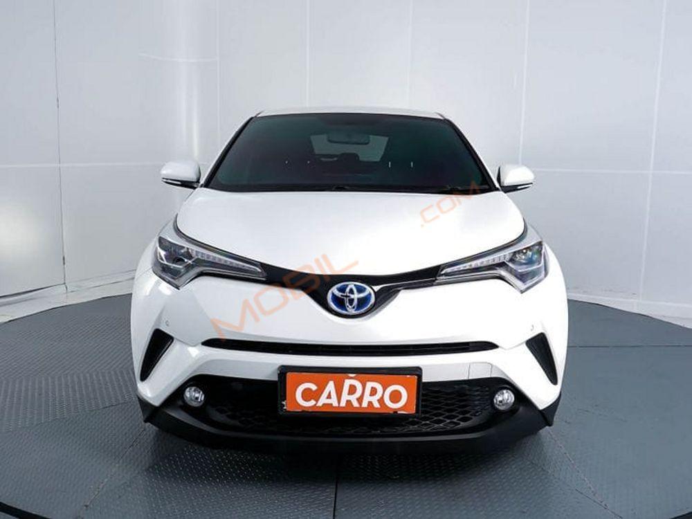 Mobil Toyota C-HR 2019