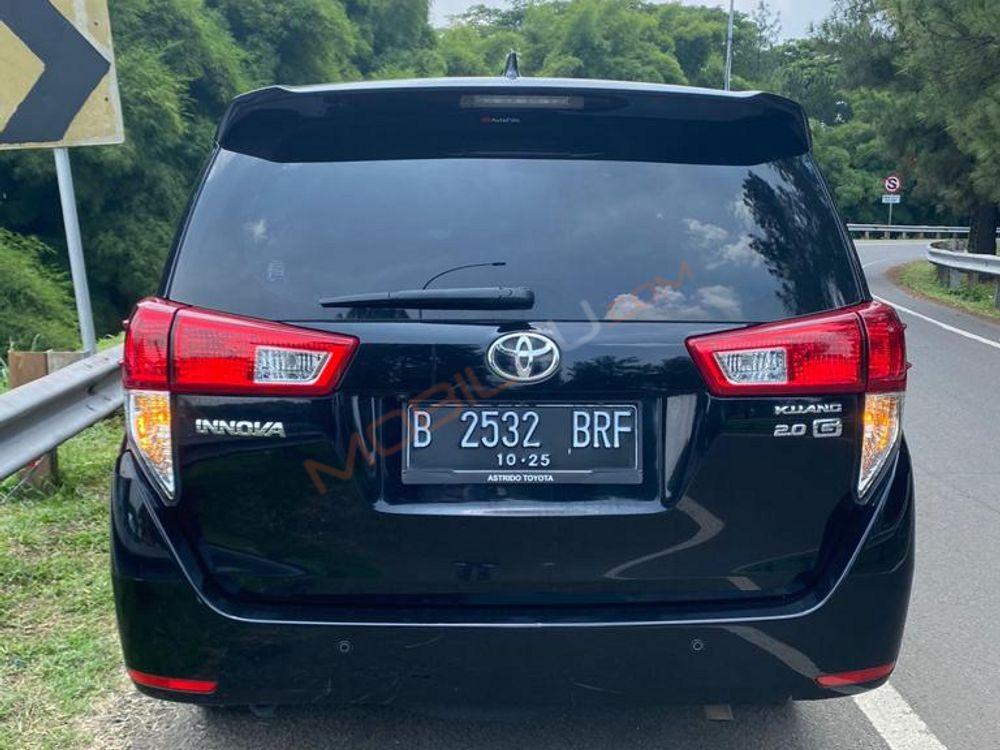 Mobil Toyota Kijang Innova 2020