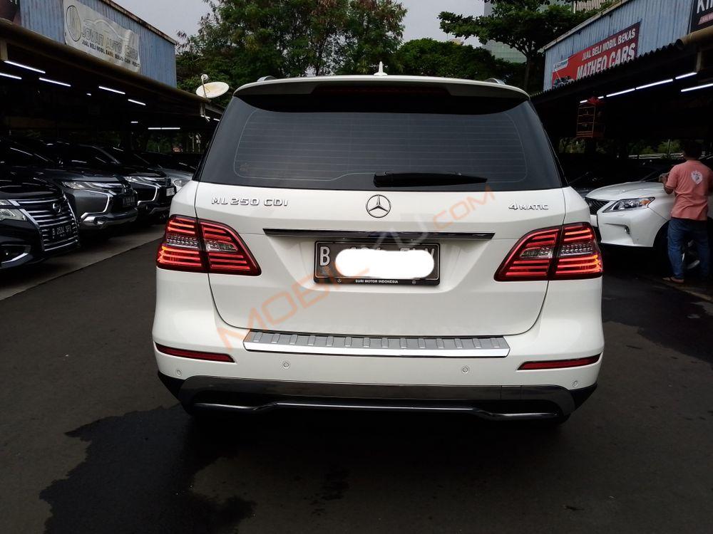 Mobil Mercedes-Benz ML 2014