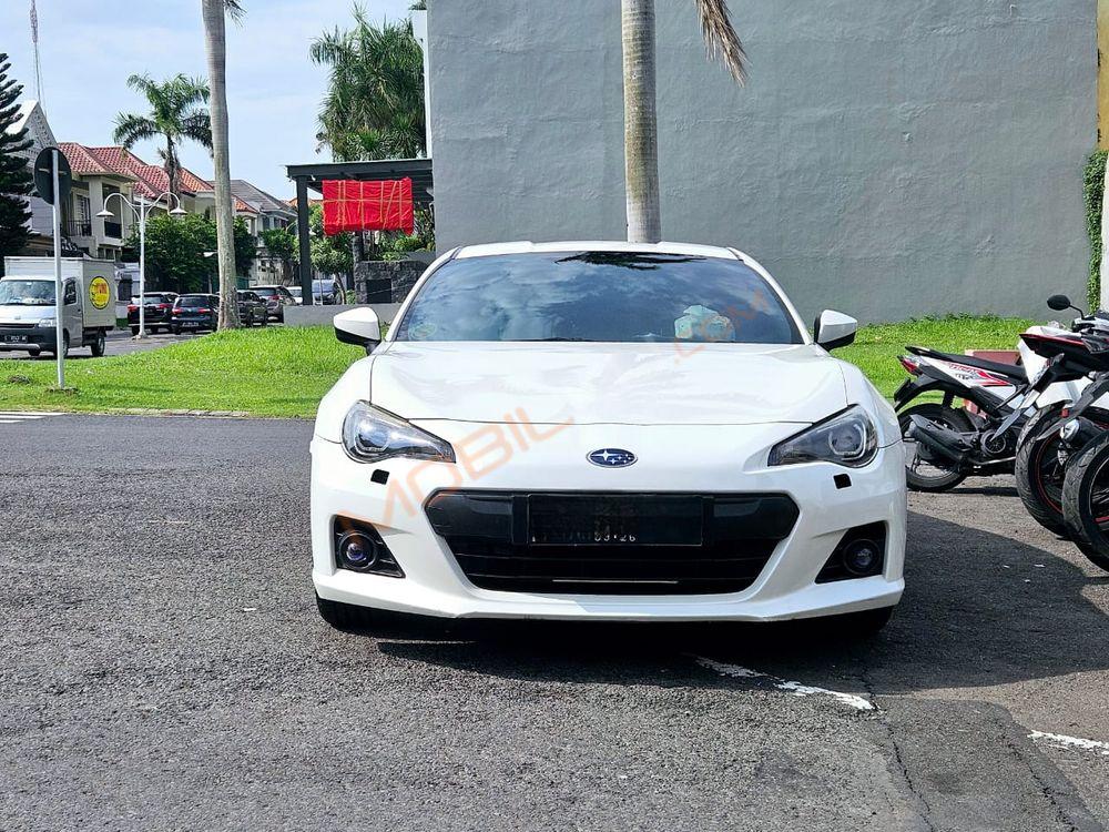 Mobil Subaru BRZ 2013