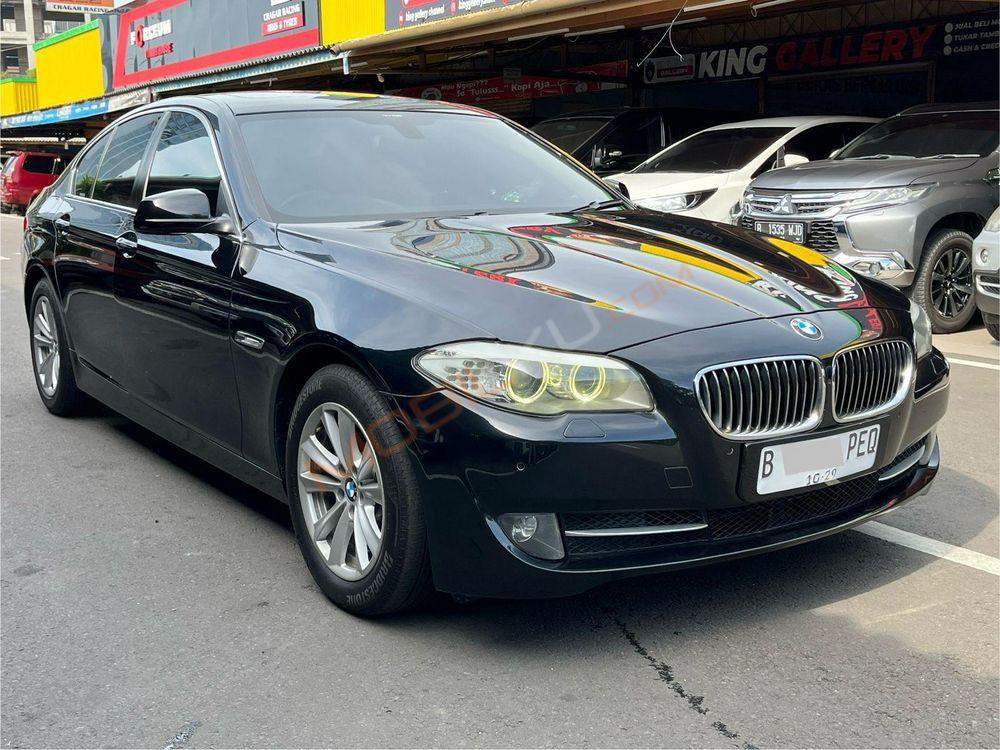 Mobil BMW 5 Series 2013