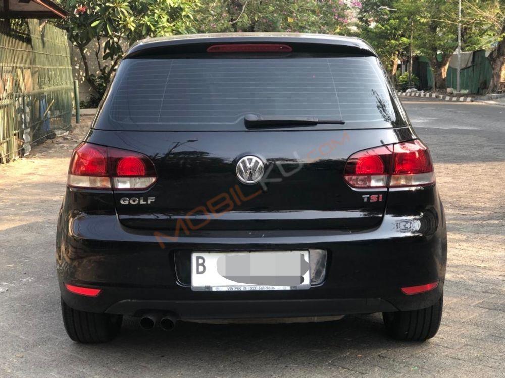 Mobil Volkswagen Golf 2013