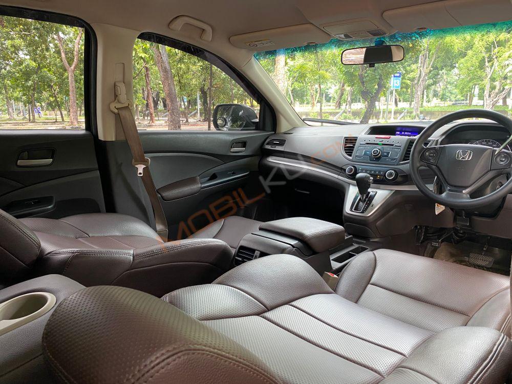 Mobil Honda CR-V 2014