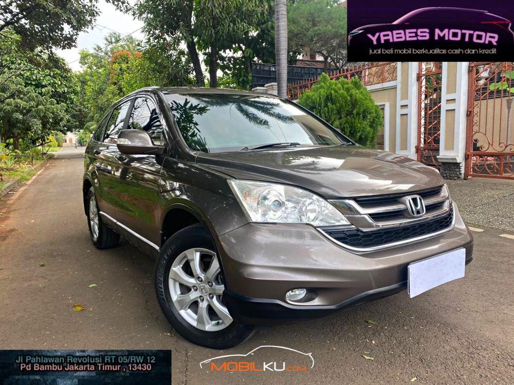 Mobil Honda CR-V 2011