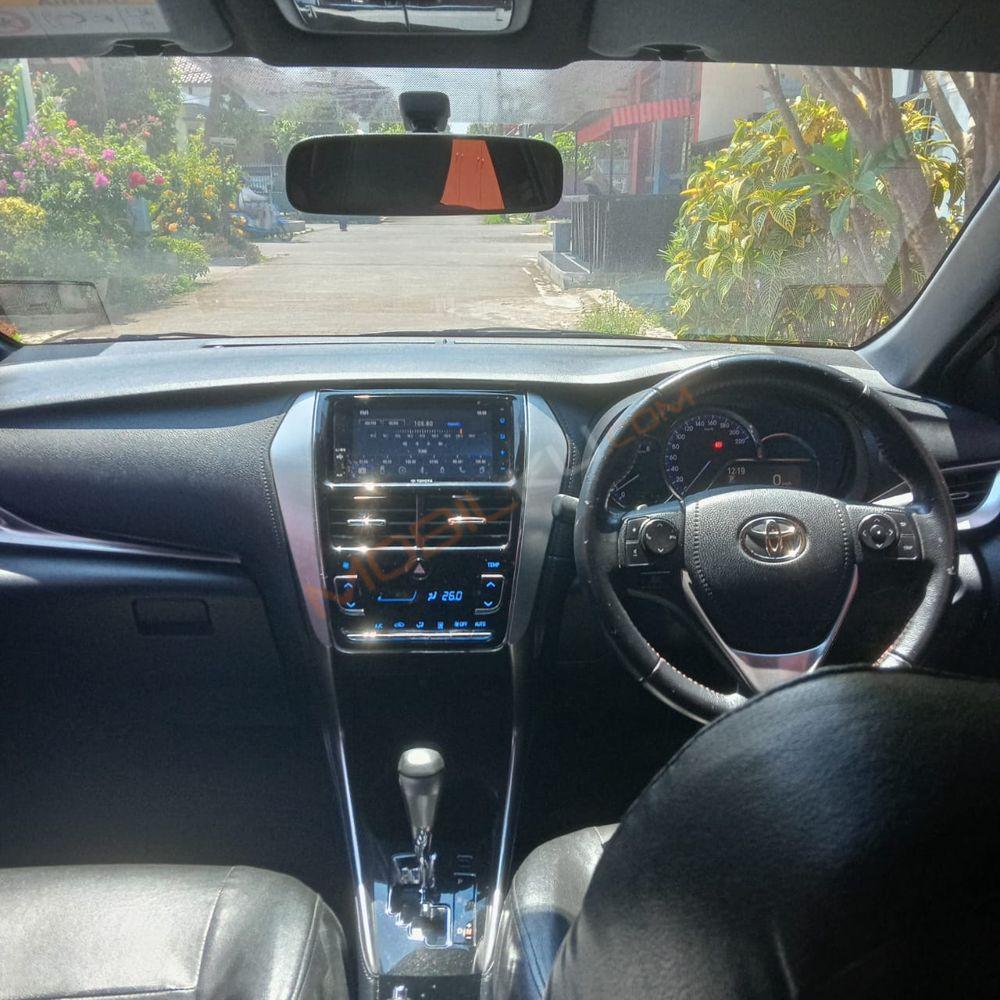 Mobil Toyota Yaris 2020
