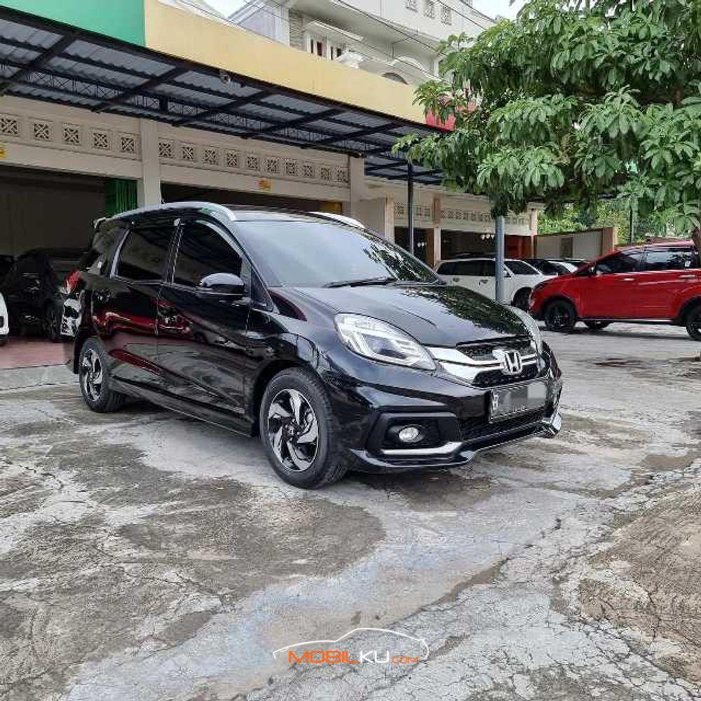 Mobil Honda Mobilio 2016